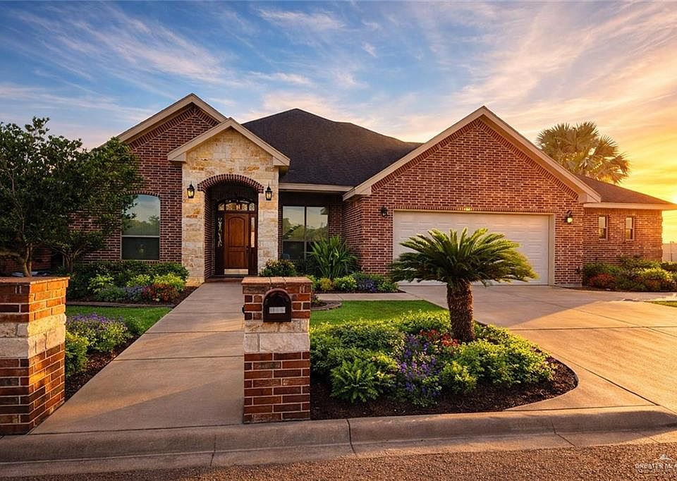 1st image of 3114 Clubhouse Dr