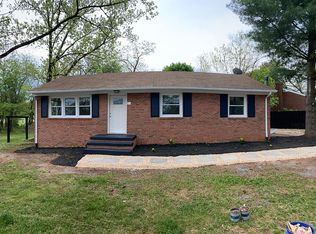 39 Wallace Ave, Luray, VA 22835