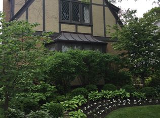 922 Linden Ave, Oak Park, IL 60302