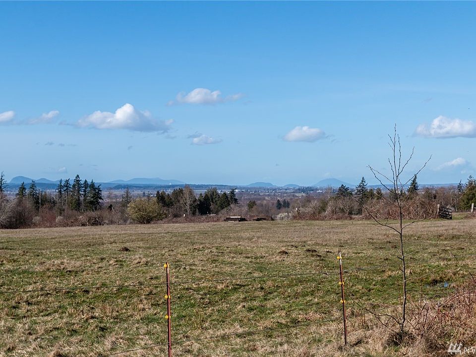 1st image of 32602 80th Dr NW
