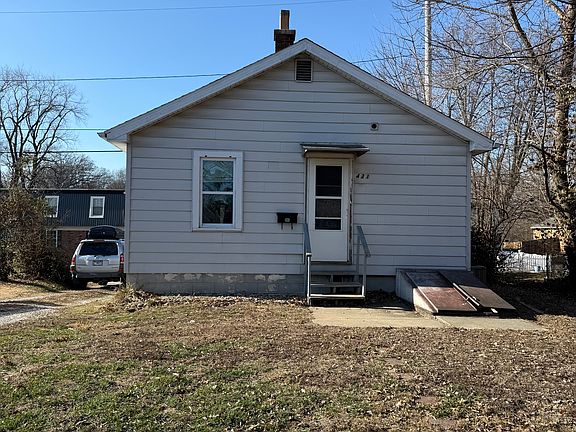 2nd image of 421 Plum St