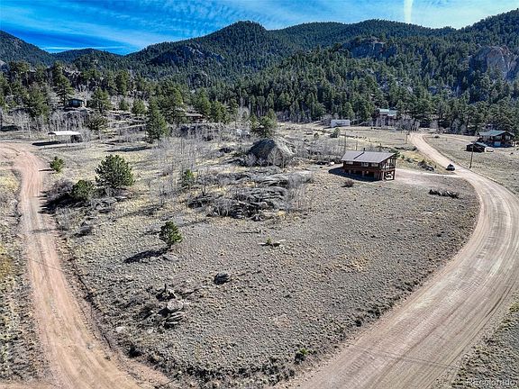 3rd image of 151 Tiara Road