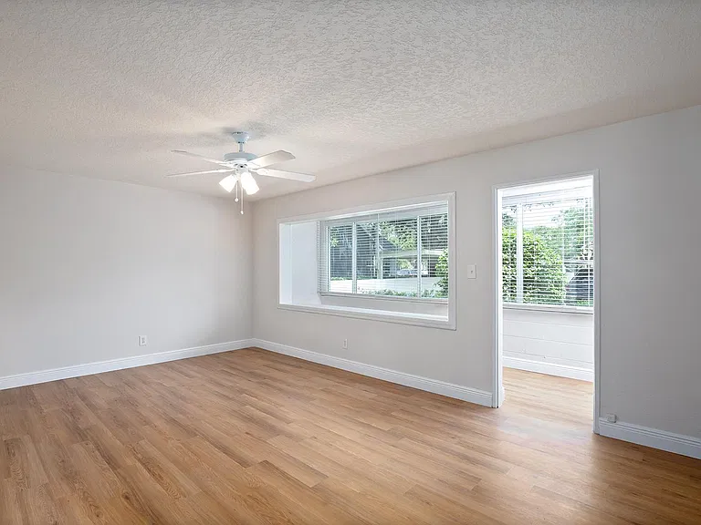 200 S Lucerne Cir E #15 — Photo 3