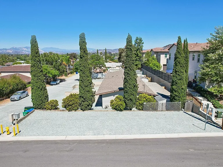 8717 Carribean Way — Photo 42