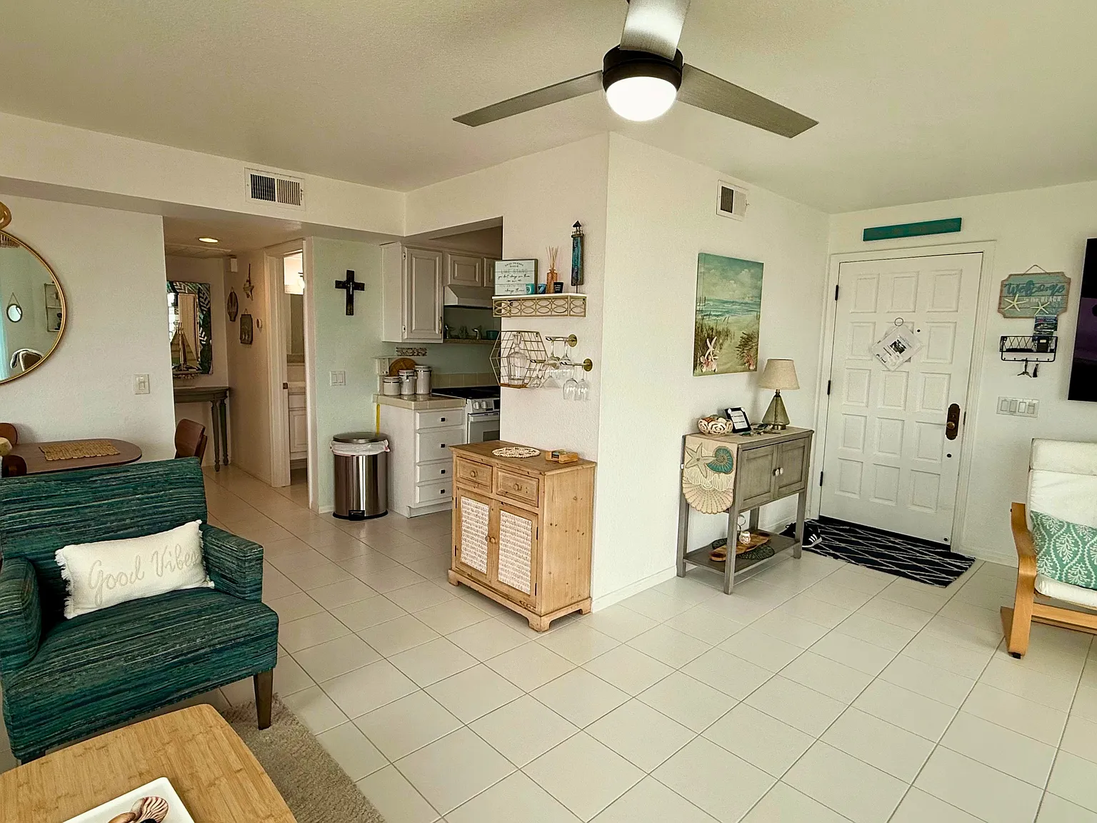2 bed, 960 sqft, $5,000 — Photo 3