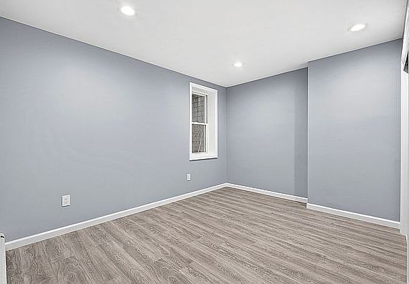 5th image of 687 Macdonough St #1