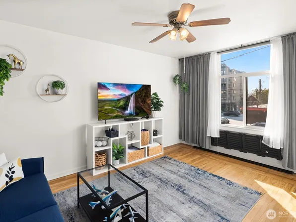 22 John Street #10, Seattle, WA 98109