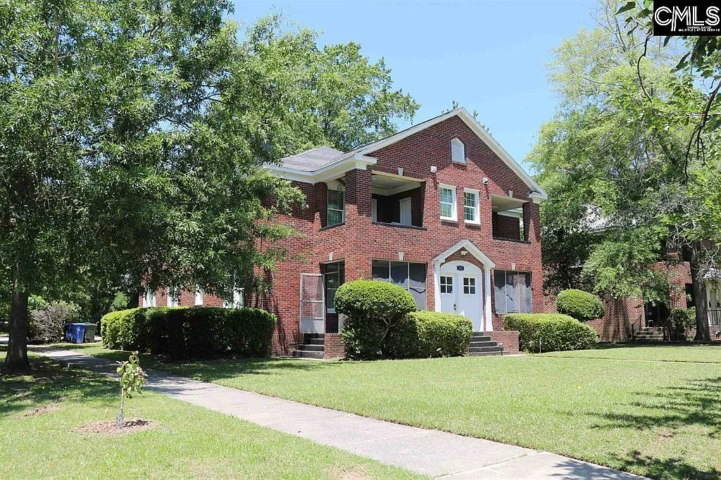 5 bed, 2145 sqft, $3,200 — Photo 2