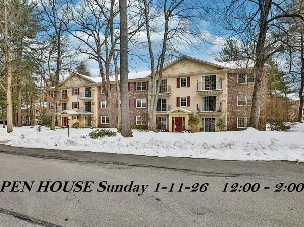 4-08 Autumn Leaf Drive #8, Nashua, NH 03060