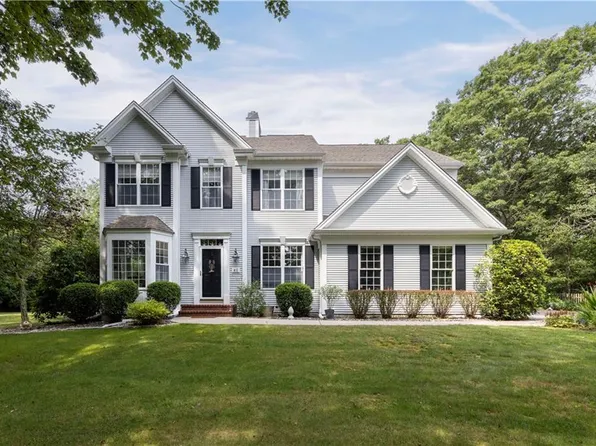 40 Day Lily Cir, South Kingstown, RI 02879