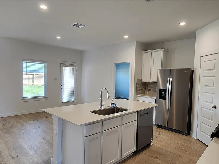 4031 Pierce Place Ln — Photo 4