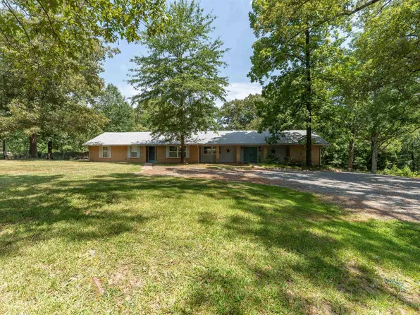 603 James Ave, Farmerville, LA 71241