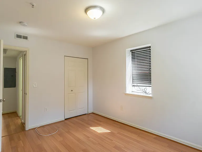 1310 Congress St SE #303 — Photo 10
