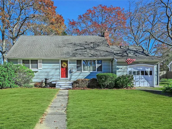 163 Rollstone Avenue, West Sayville, NY 11796