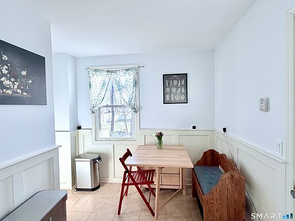 5th image of 104 Sylvan Knoll Road