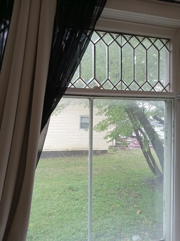 205 S Locust Ave — Photo 3