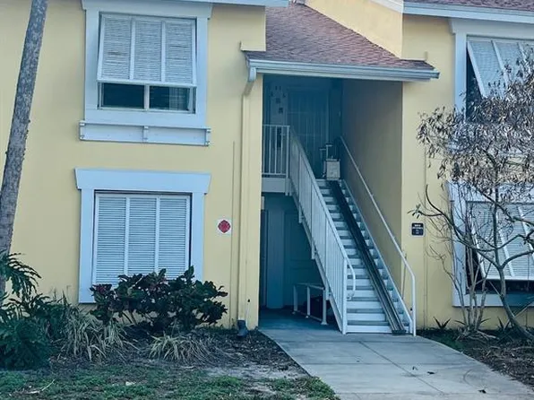 3747 42nd Way S Unit E, Saint Petersburg, FL 33711