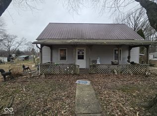 979 S Sallust St, Jasonville, IN 47438