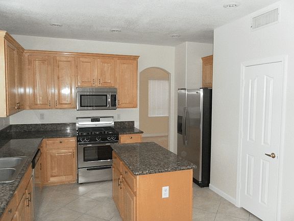 3rd image of 9867 W Cherokee Ave