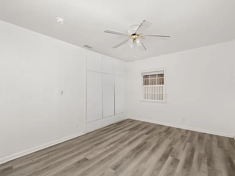 587 E Arrow Hwy — Photo 9