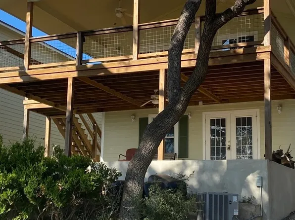 980 Pebble Beach Dr NW, Lakehills, TX 78063