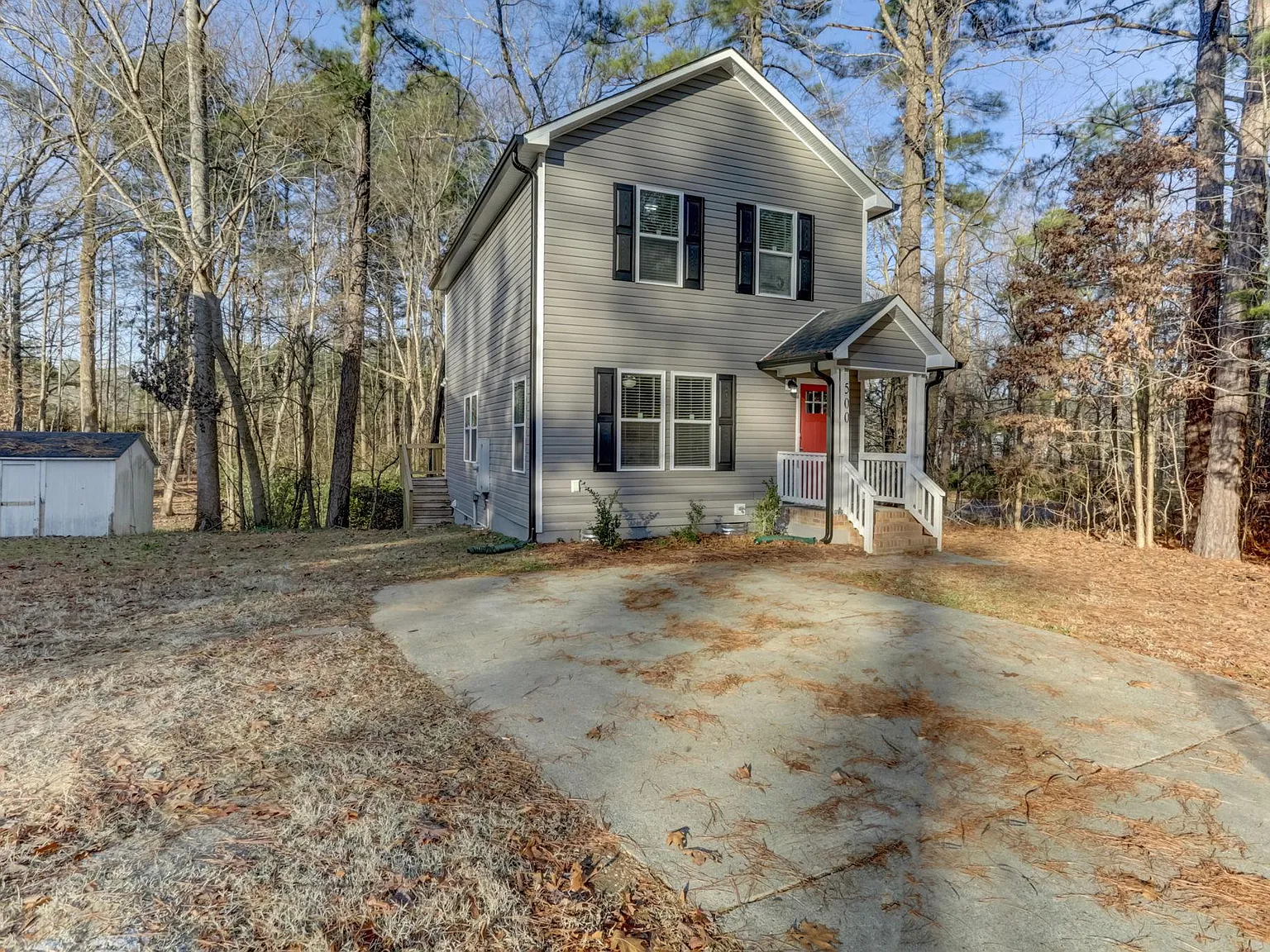 3 bed, 2.5 bath, 1286 sqft, $2,100 — Photo 3