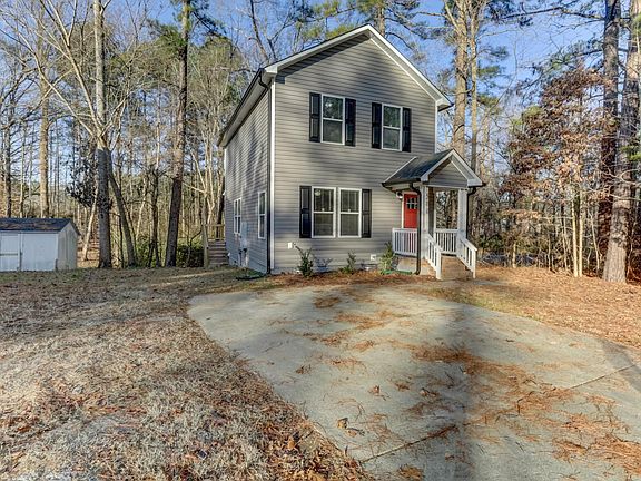 3rd image of 500 Lynn Rd