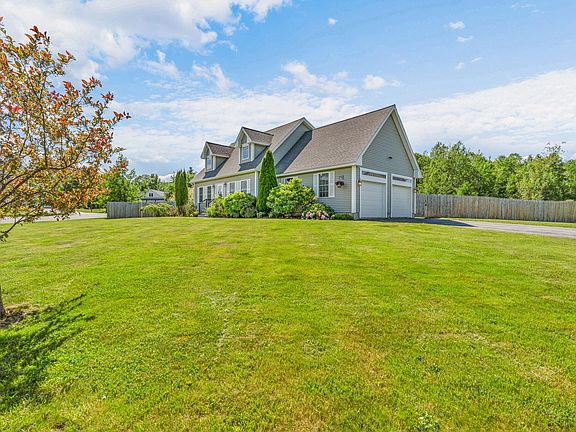 4th image of 174 Rolling Meadow Drive