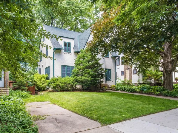 1922 Benjamin St NE, Minneapolis, MN 55418