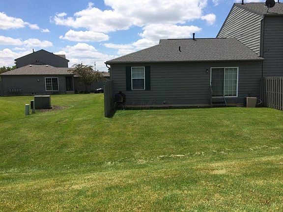 3rd image of 748 Parkgrove Way