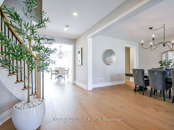 5th image of 108 Rugman Cres