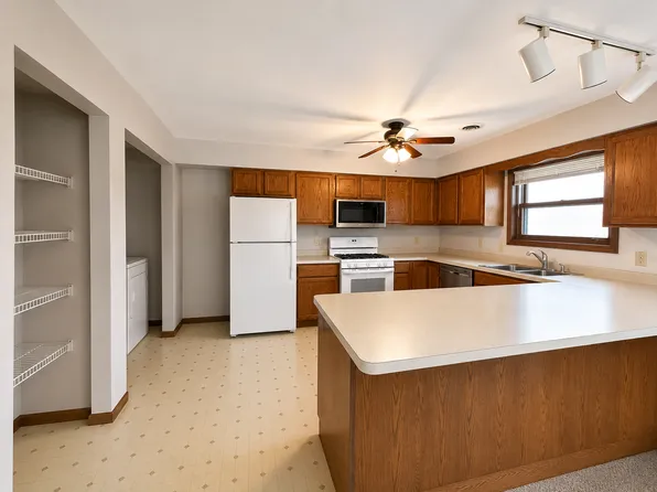 209 Columbus St #A, Lodi, WI 53555