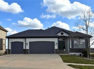 509 Sycamore Rd, Greenwood, MO 64034