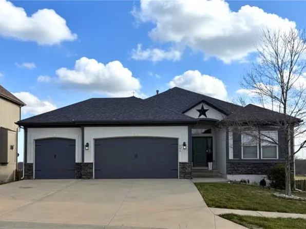 509 Sycamore Rd, Greenwood, MO 64034