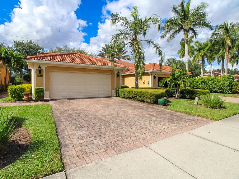 15077 Cortona Way — Photo 2