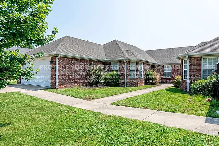 245 Ravenwood Rd #A — Photo 15