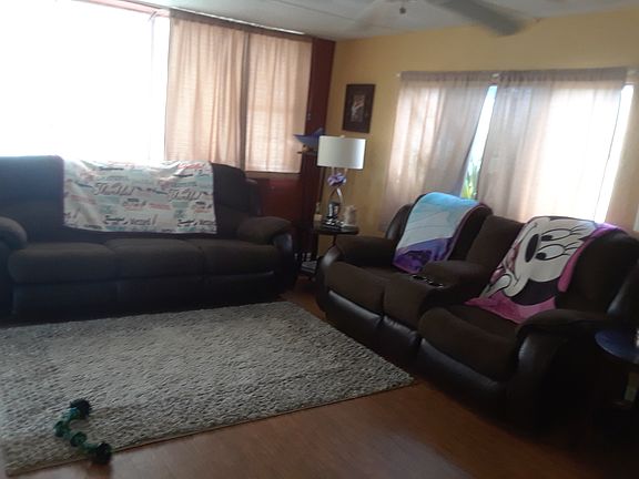 2nd image of 1003 Myakka Dr
