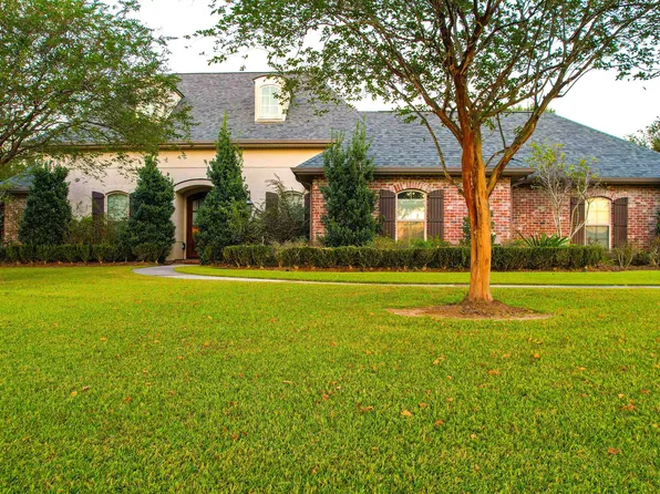 121 Norwood Dr, Schriever, LA 70395