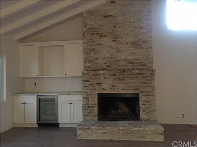 1st image of 355 E 19th St