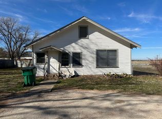 505 E 8th St, Burkburnett, TX 76354