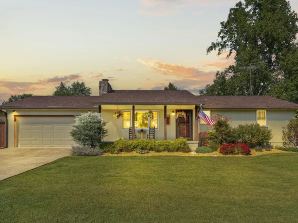 133 Foley Street, Hollister, MO 65672