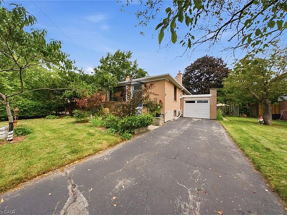 2nd image of 88 Cavehill Cres
