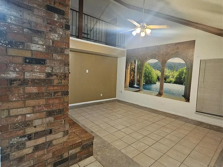 4011 Alshire Dr — Photo 15