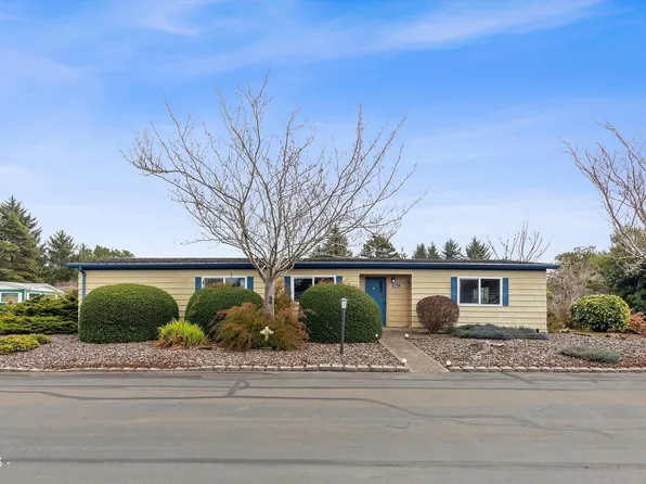 3442 NE Avery St, Newport, OR 97365