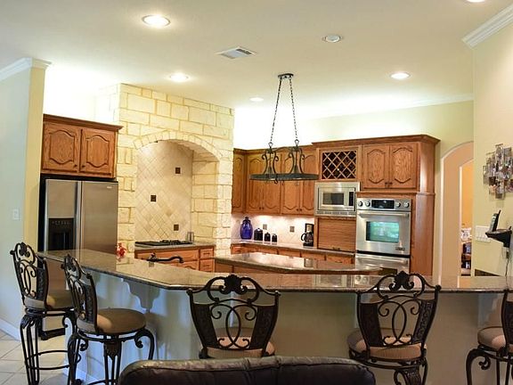 5th image of 919 Glade Forest Ct