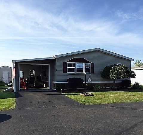 1st image of 4 Lavender Ln