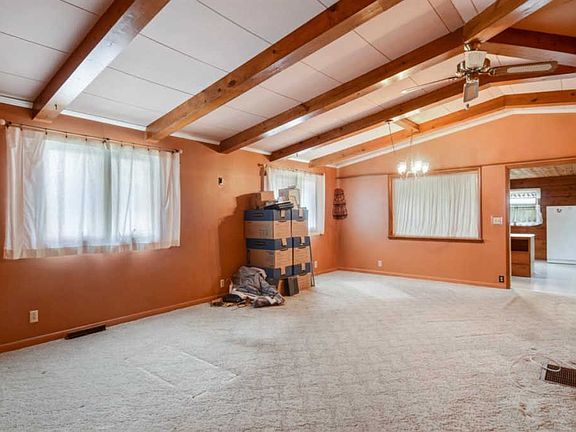 4th image of 907 Lincoln Dr