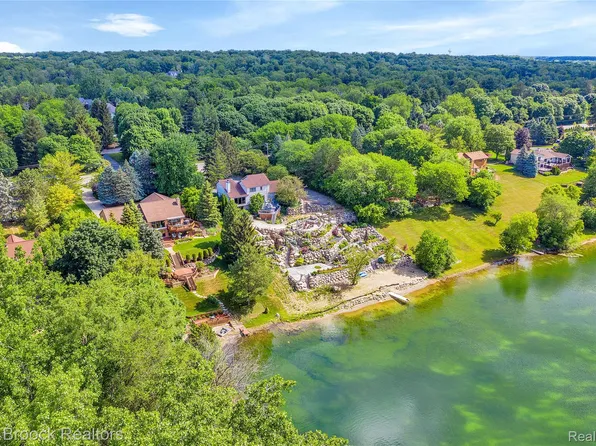 47149 Seven Mile Rd, Northville, MI 48167