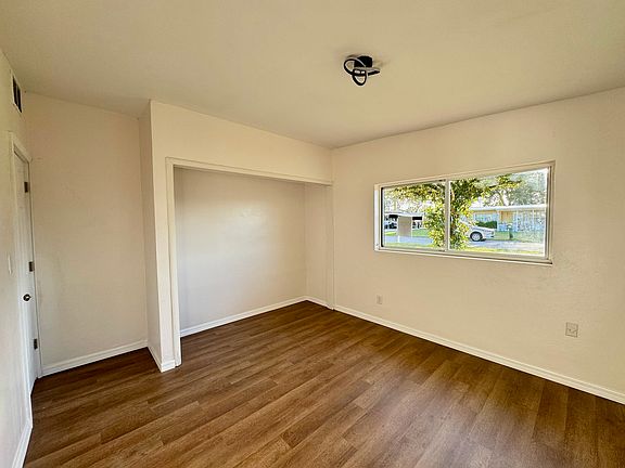 5th image of 275 N Hilltop Dr #275
