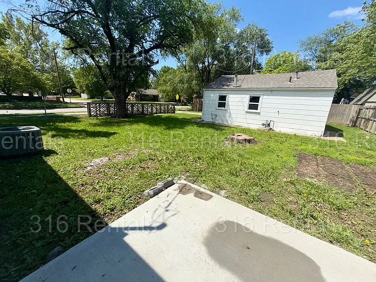 2755 S Greenwood St — Photo 8